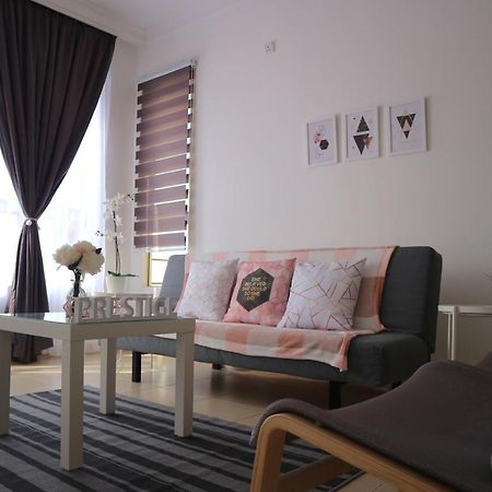 Prestige Pelangi Riverside'S Home Kota Bharu Exterior photo